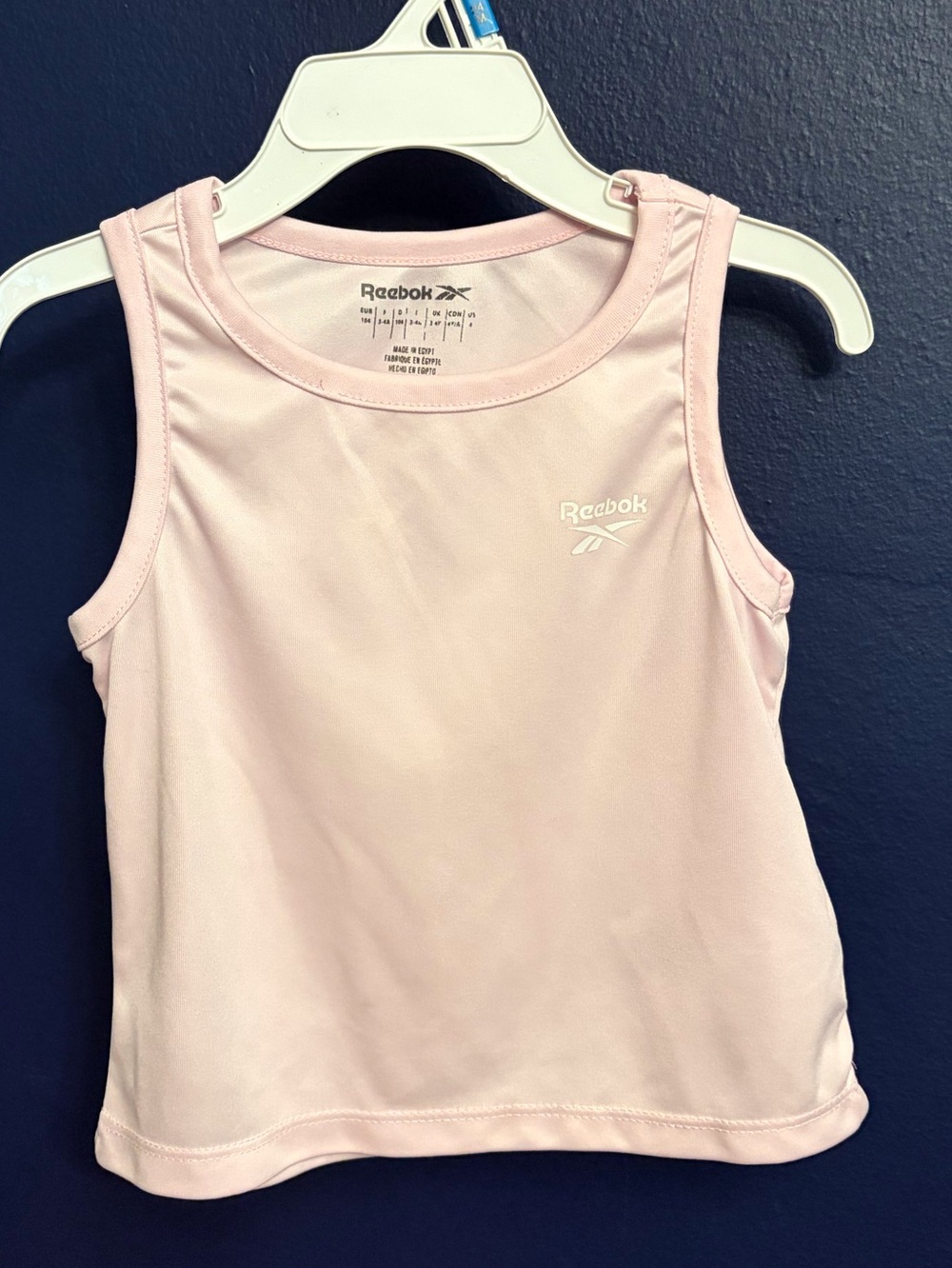 Kids Reebok shirt size 3-4
